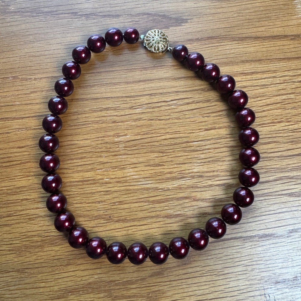 Vintage‎ Dark Red Faux Pearl Necklace Gold Tone Filigree Box Clasp Maroon